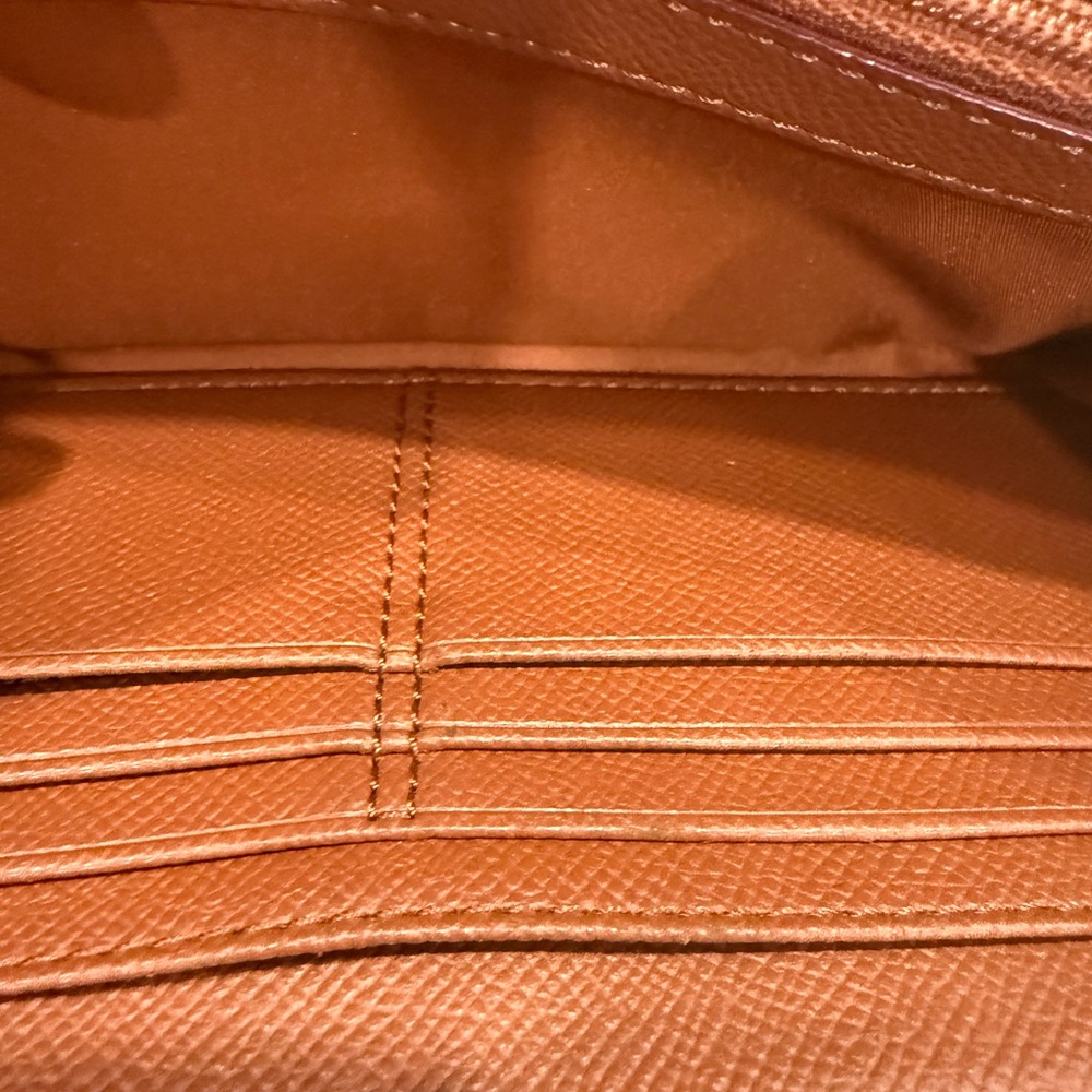 Coach Tan Signature Pattern Wallet - Picture 11 of 16